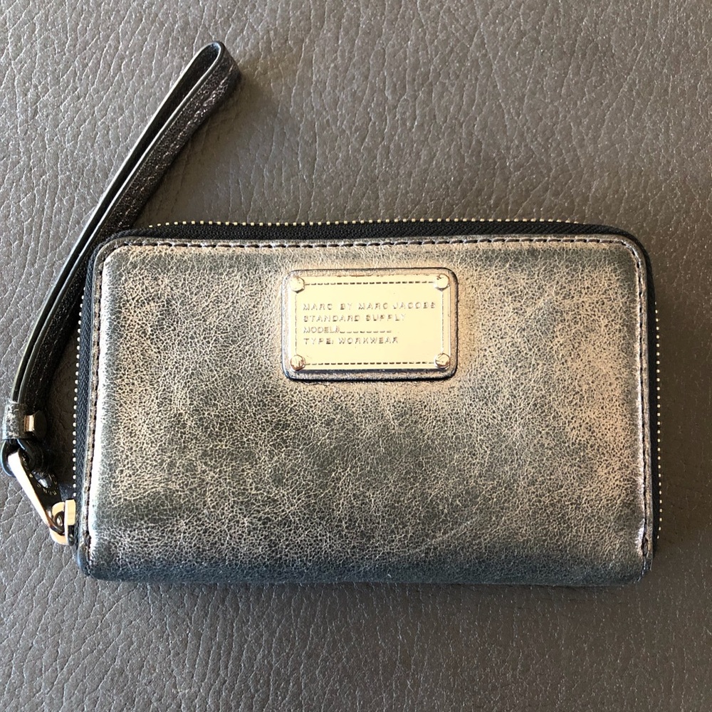 Marc Jacobs wallet